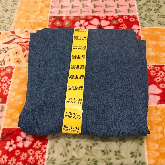 Well Worn Indigo Denim Pants New jean wide leg high rise New 
 6x28
INSEAM 31.5" - Picture 2 of 2